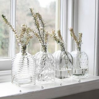 Presuoto stiklo kvadratinių butelių vaza