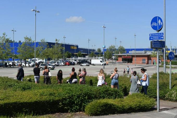 ikea vėl atidaro parduotuves Anglijoje ir Šiaurės Airijoje, nes koronaviruso užrakinimas palengvėja