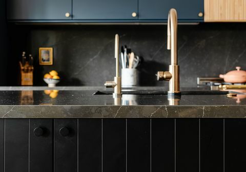 stalviršis ir backsplash