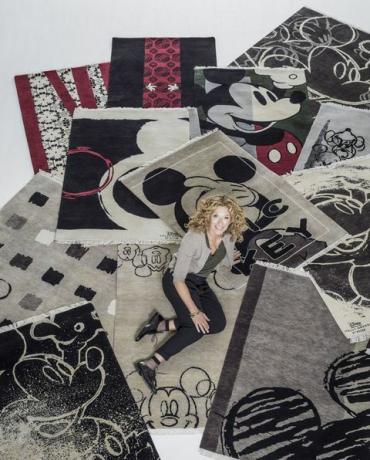 Kelly Hoppen pristato „Mickey Mouse“ kilimėlių asortimentą