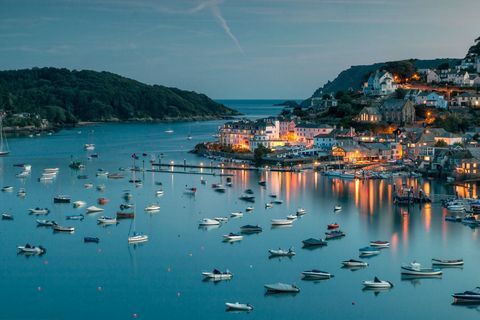 Salcombe, Devon - Salcombe uostas, priimtas iškart po saulėlydžio vasaros vakarą.