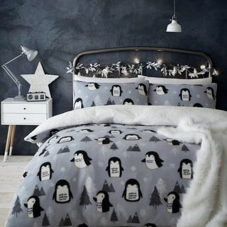 Jaukus „Penguin Fleece“ kalėdinių antklodžių užvalkalų rinkinys