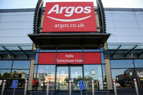 Londonas, Jungtinė Karalystė 20200529 „argos“ logotipas matomas vienoje iš jų parduotuvių. Nuotrauką pateikė dinendra hariasopa imageslightrocket via getty images