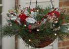 8 natūraliai gražios kalėdinės lauko dekoracijos