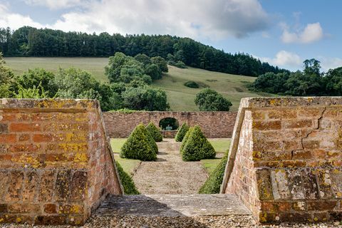 Stedcombe namas, parduodamas žavus Williamo ir Mary namas Axmouth mieste, Devone