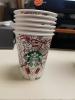 „Starbucks“ kalėdiniai puodeliai 2017 m