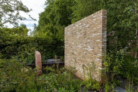 brewin delfinų sodas, sukurtas Paul Hervey Brookes, remiamas brewin delfinų šou Garden Rhs Chelsea gėlių paroda 2022 m.