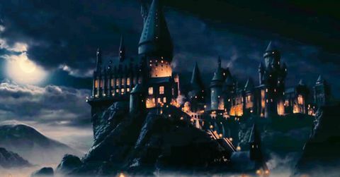 Hogvartso pilis, kaip matoma Hario Poterio filmų serijoje