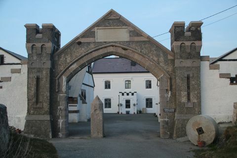 Parduodamas „Point Lynas“ švyturys Anglesey mieste, Velse