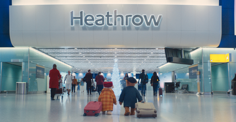 Heathrow oro uosto kalėdinio skelbimo nuotrauka